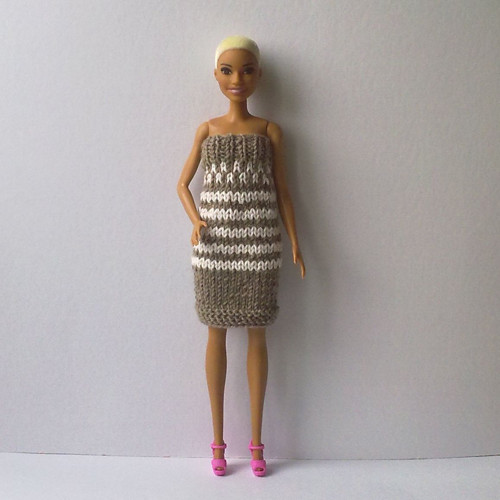 Oblečky pro Barbie - šaty — foto 4