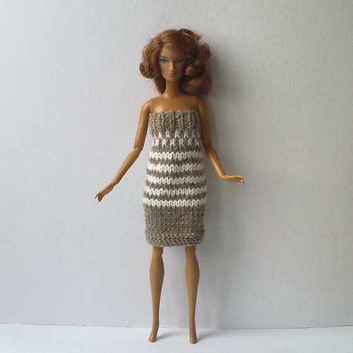 Oblečky pro Barbie - šaty — foto 3