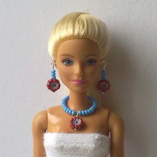 Šperky pro Barbie - náhrdelník, náušnice — foto 3