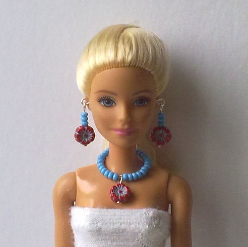 Šperky pro Barbie - náhrdelník, náušnice — foto 2