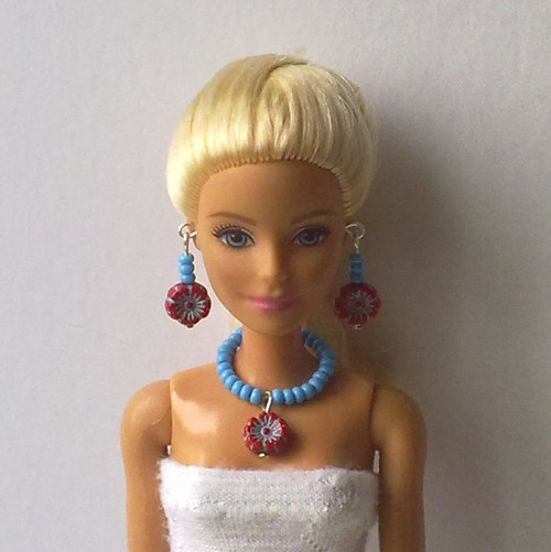 Šperky pro Barbie - náhrdelník, náušnice — foto 4