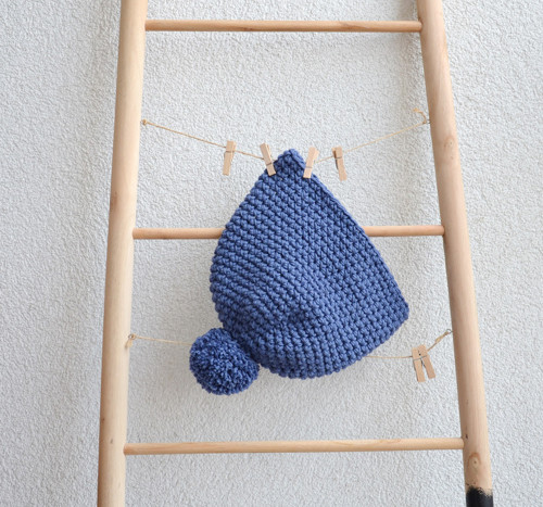 Dětská háčkovaná čepice modrá, Merino — foto 2