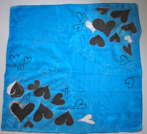 Valentýnská srdíčka, hedvábný šáteček — foto 3