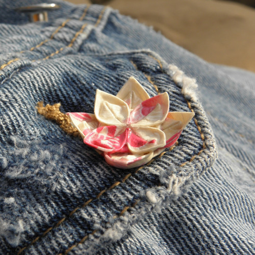 Lotus - origami brož — foto 3