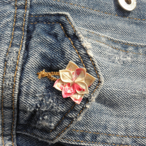 Lotus - origami brož — foto 2