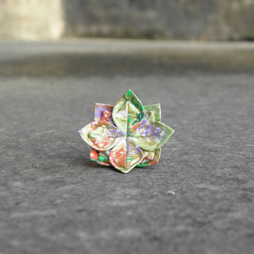 Lotus - origami brož — foto 4