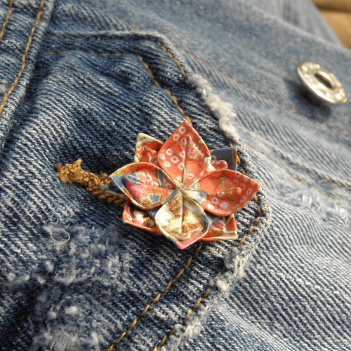 Lotus - origami brož — foto 3