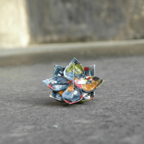 Lotus - origami brož — foto 3