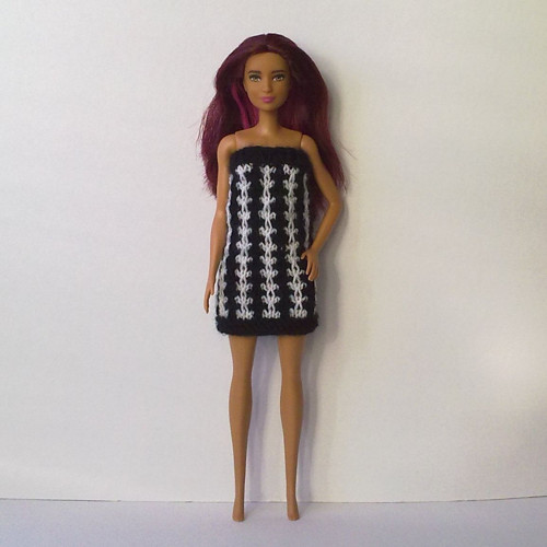 Oblečky pro Barbie - šaty, kabátek — foto 3