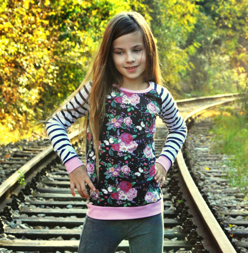 Tričko Dark Flowers - vel. 140 — foto 3