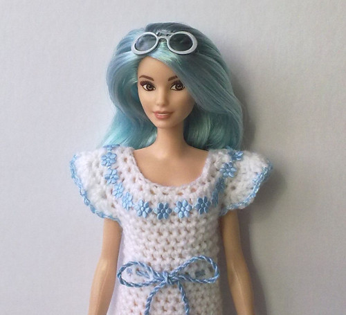 Oblečky pro Barbie - šaty — foto 2