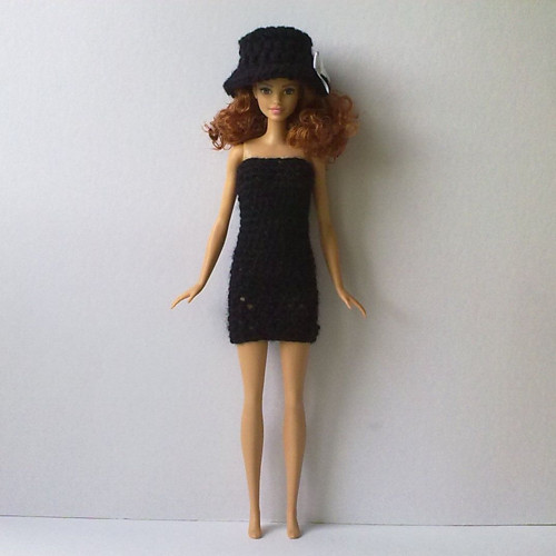 Oblečky pro Barbie - klobouk, kabátek, šaty — foto 6