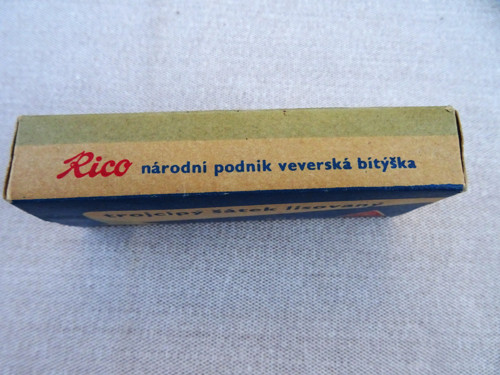 Trojcípý šátek lisovaný — foto 2