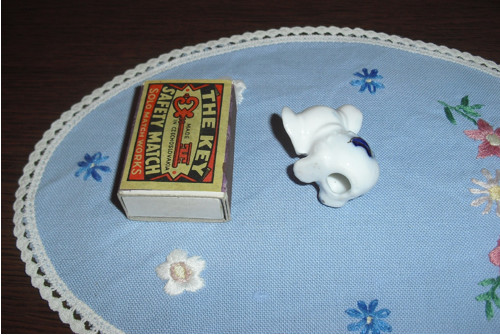 Porcelánová miniatura, SLON, modrý dekor — foto 3