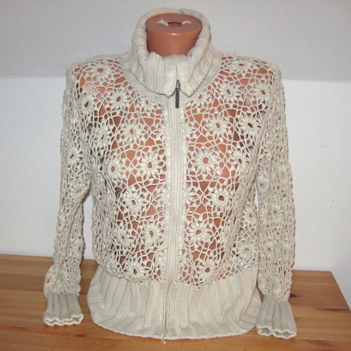 Oblečená, neoblečená 14308 — foto 2