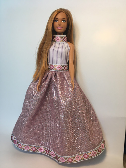 Růžový kožíšek pro Barbie — foto 2