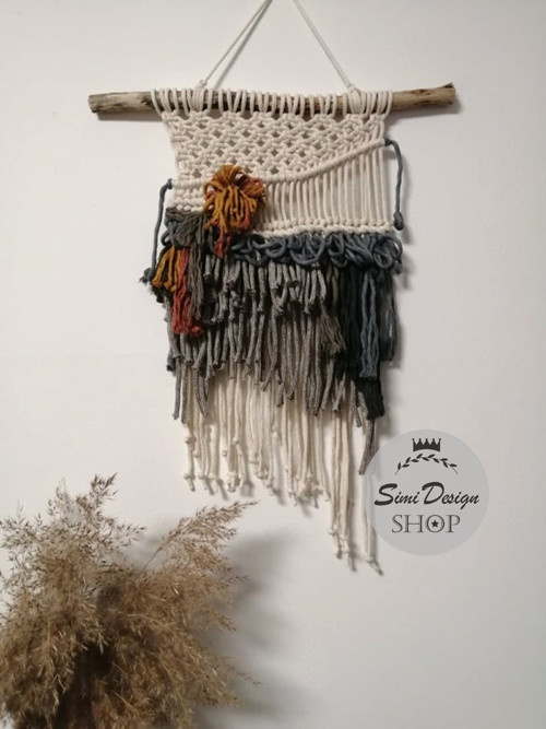 Boho dekorace MACRAME s třásněmi a tkanými prvky — foto 2