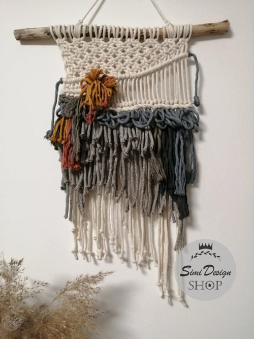 Boho dekorace MACRAME s třásněmi a tkanými prvky — foto 3