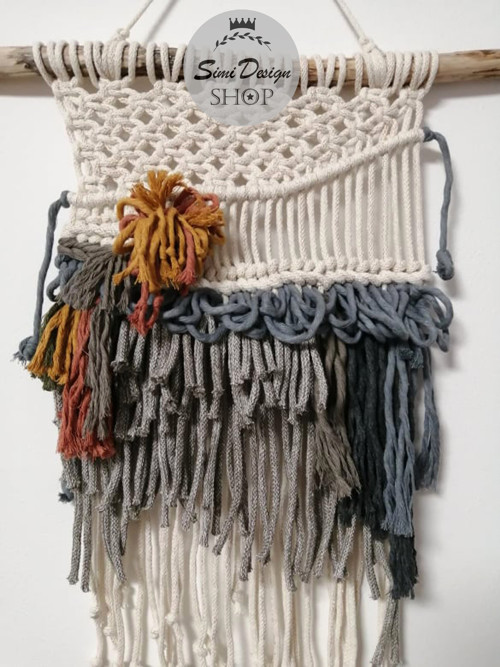 Boho dekorace MACRAME s třásněmi a tkanými prvky — foto 4
