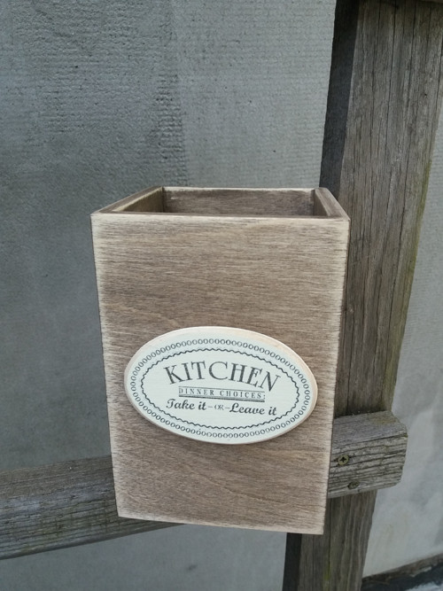Stojánek v ošoupaném kabátku kitchen — foto 2