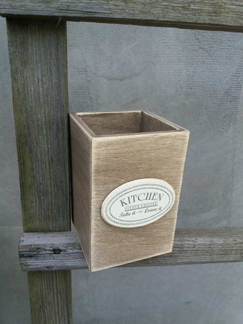 Stojánek v ošoupaném kabátku kitchen — foto 3