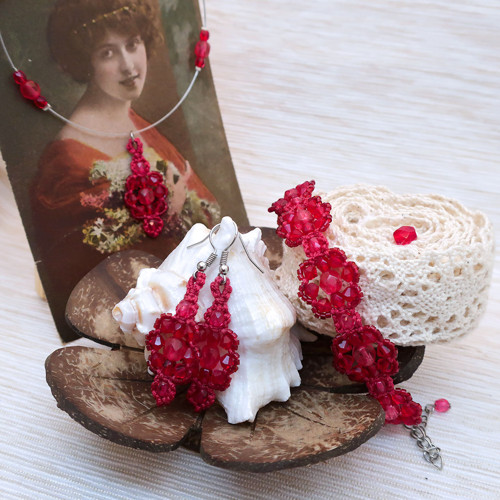 Macramé přívěsek Eliška červený — foto 6