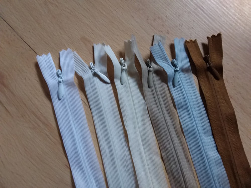 Skrytý zip 30cm — foto 2