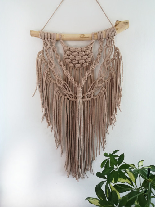 Macrame dekorace v béžové barvě — foto 2