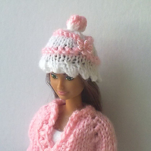 Oblečky pro Barbie - kabátek, čepice — foto 3