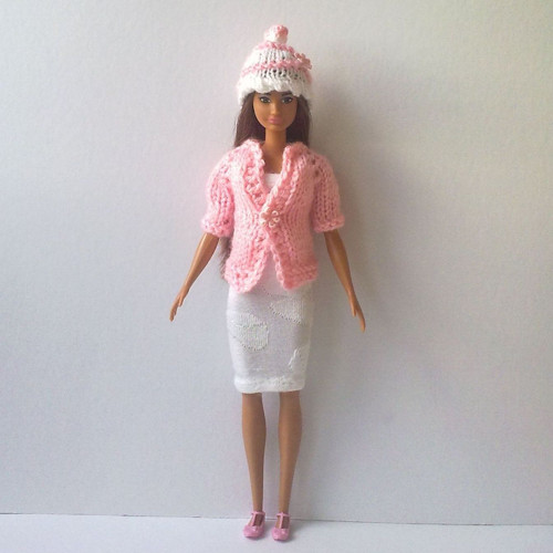 Oblečky pro Barbie - kabátek, čepice — foto 2