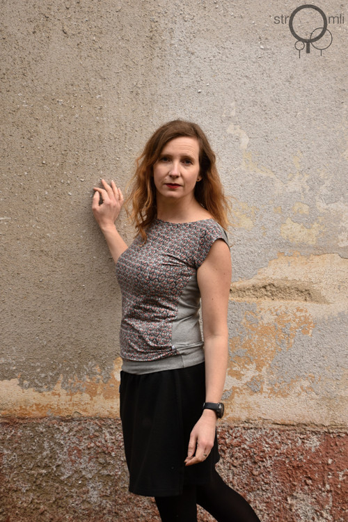 Šedé se vzorem, vel. XL — foto 3