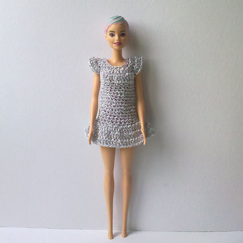 Oblečky pro Barbie - šaty (stříbrné) — foto 2