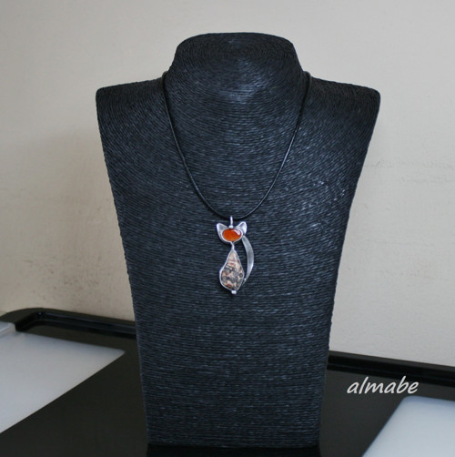 Kočička (jaspis leopardí a chalcedon) — foto 2