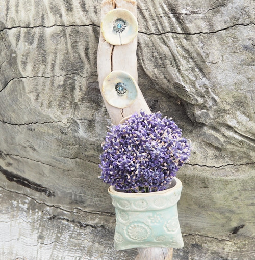 Driftwood s vázou — foto 4