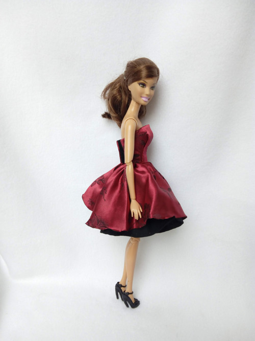 Šatičky pro Barbie — foto 3