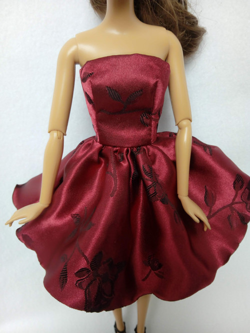 Šatičky pro Barbie — foto 2