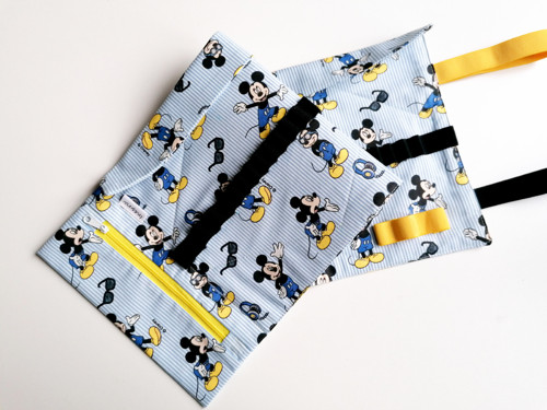 Rolovací penál pásikavý s Mickey Mousmi — foto 4