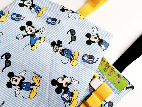 Rolovací penál pásikavý s Mickey Mousmi — foto 5