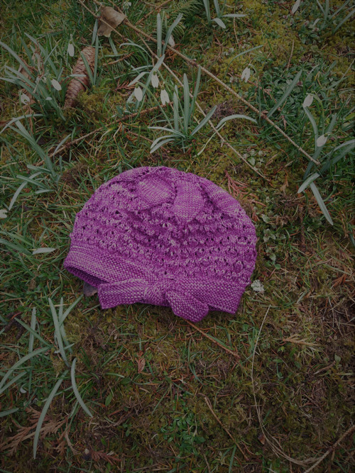 Baret s motivem slunečnice — foto 4