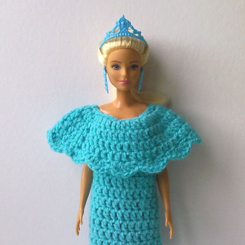Oblečky pro Barbie - šaty + korunka, náušnice — foto 2