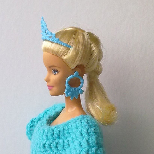 Oblečky pro Barbie - šaty + korunka, náušnice — foto 3