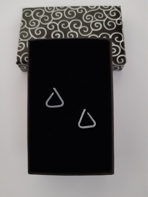 Triangl - bodovky - chirurgicka ocel — foto 2
