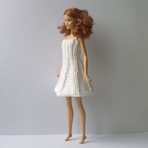 Oblečky pro Barbie - šaty — foto 3