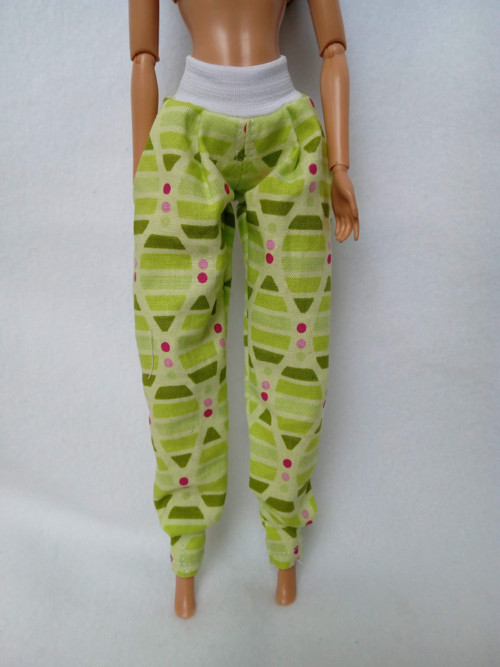 Kalhoty pro Barbie — foto 2