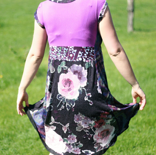 Šaty s mini rukávkem — foto 6