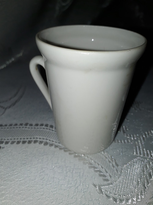 Starý porcelánový hrníček... — foto 4