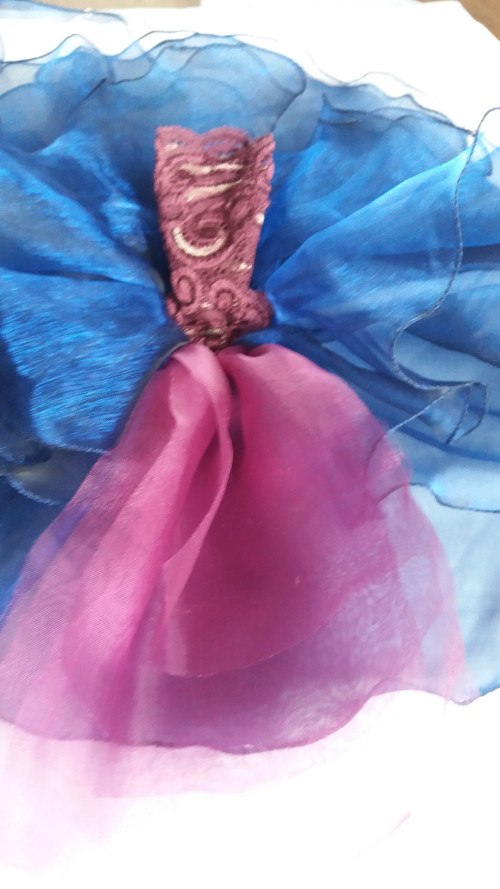 Modrofialové šatičky pro Barbie — foto 2