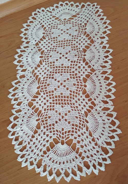 Bílá dečka\ White crochet doily — foto 3