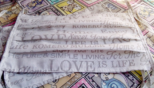 Rouška Love Is Life — foto 3