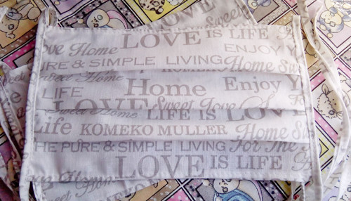Rouška Love Is Life — foto 4